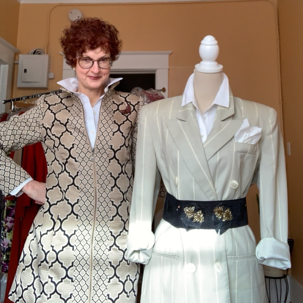 Meet the Posher Valerie | 5 Star Gold Posh Ambassador | Classic Luxury Curator - Picture 3 of 10